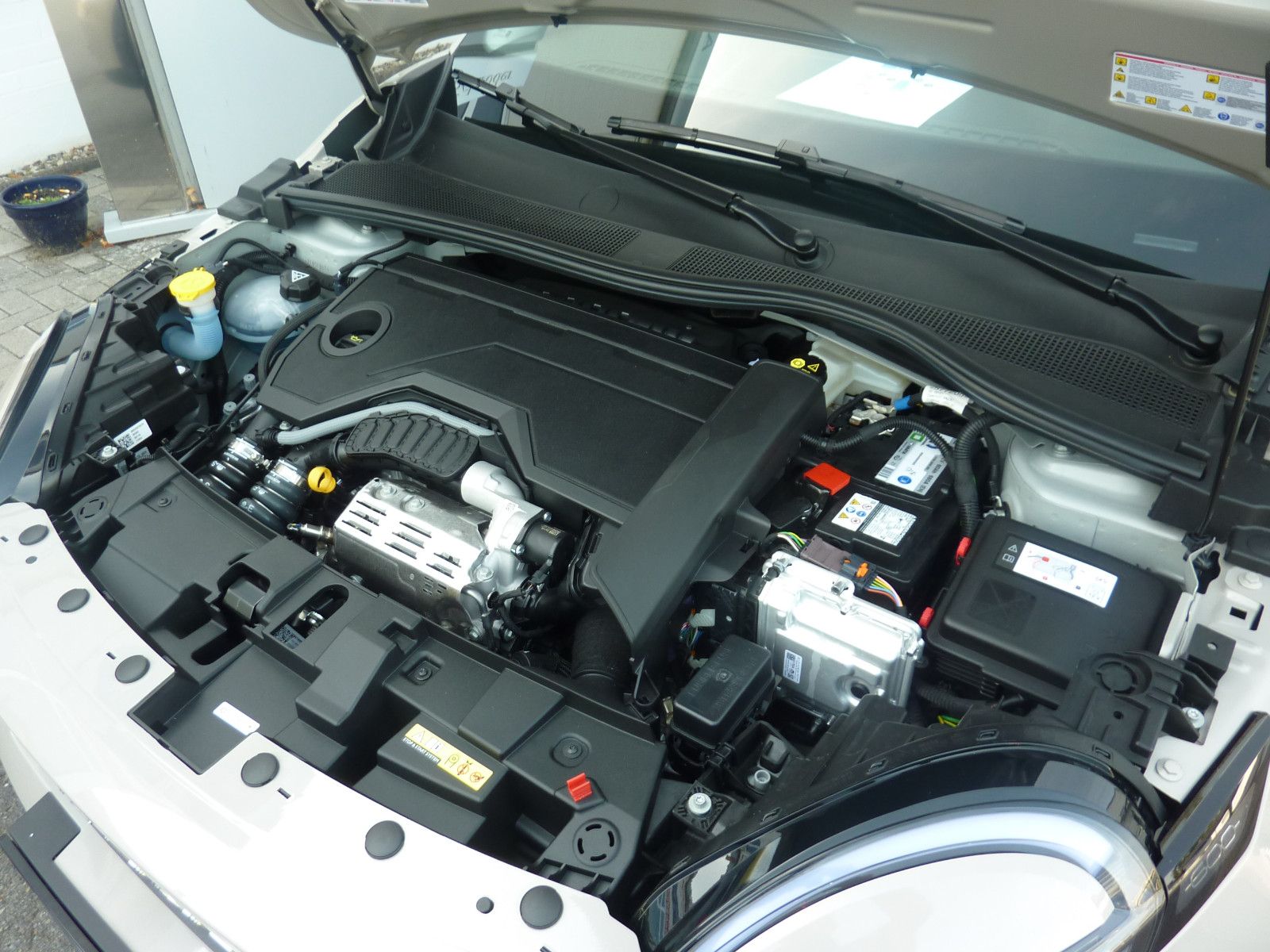 Fahrzeugabbildung Fiat 600 La Prima 1,2 74 kW (100 PS) Automatik Voll L